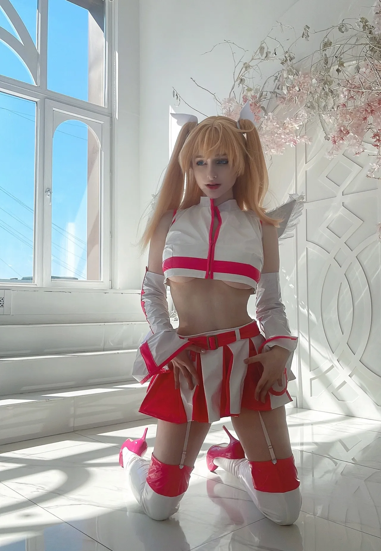 Hologana - Liliel-erohere3.webp